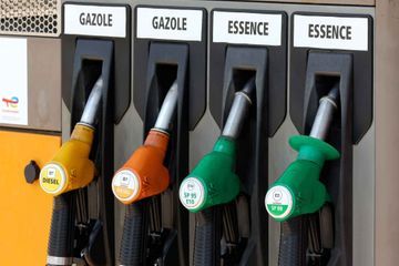 Carburants : le prix de l'essence reflue, le gazole stable