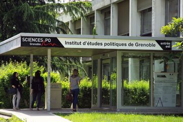 Grenoble : Deux professeurs de l'IEP traités de 