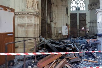 Incendie dans la cathédrale de Nantes : un bénévole du diocèse en garde à vue