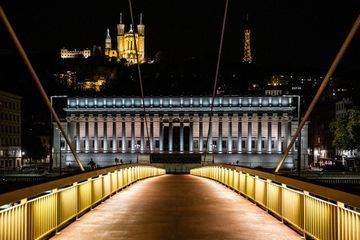 La France sous couvre-feu en images