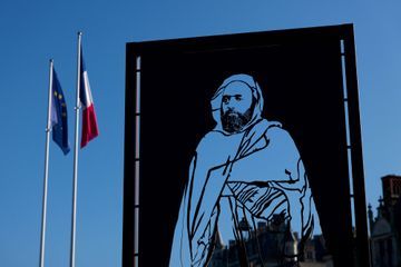 La sculpture en hommage au héros algérien Abdelkader vandalisée avant son inauguration à Amboise
