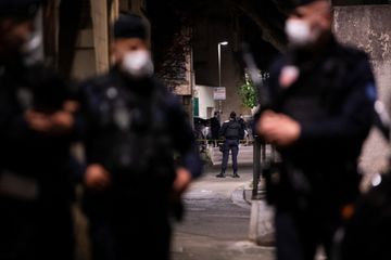 Le meurtrier du policier tué à Avignon et son complice toujours en fuite, une toxicomane libérée