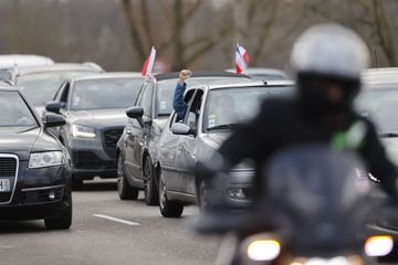Les convois anti-pass aux portes de Paris pour un samedi sous tension