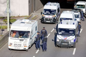 Les 