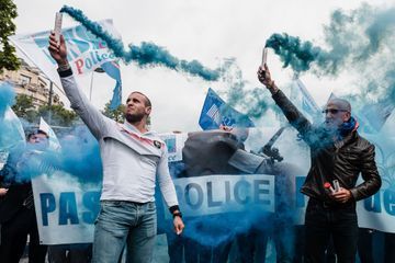 Les policiers en colère réclament la démission de Castaner et en appellent à Macron