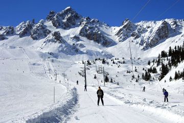 Les stations de ski remontées contre le gouvernement