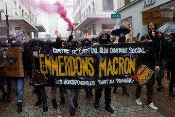 «Macron, on t'emmerde!»: net rebond des manifestations contre le pass vaccinal