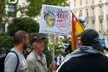Manifestation anti-pass à Nancy : deux mois ferme pour des jets de tomates sur des policiers