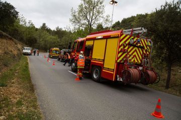 Mayenne: accident d'un car de collégiens, 28 blessés dont deux graves