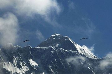 Népal: les corps des trois alpinistes français disparus ont été retrouvés