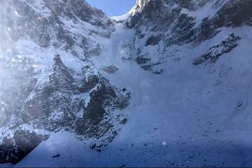 Népal : les opérations de recherche de trois alpinistes français vont se poursuivre