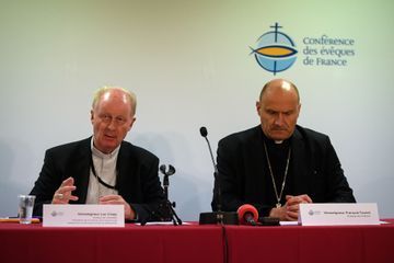 Pédocriminalité: A Lourdes les évêques reconnaissent 