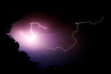 Plusieurs milliers de foyers normands privés d'électricité après les orages de la nuit