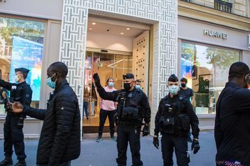 Police, justice... Les Français ont de moins en moins confiance