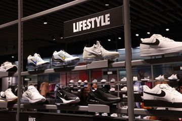 Val-d'Oise: deux vigiles volent plus de 32.000 euros de produits Nike dans leur magasin