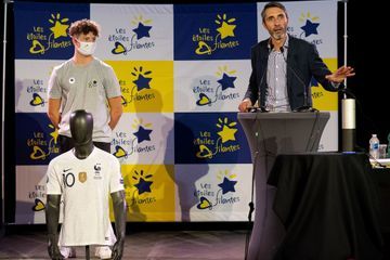 160 000 euros pour un maillot de Mbappé : le beau geste d'un donateur anonyme