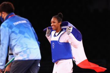 Althéa Laurin, 19 ans, remporte le bronze en taekwondo pour ses premiers JO