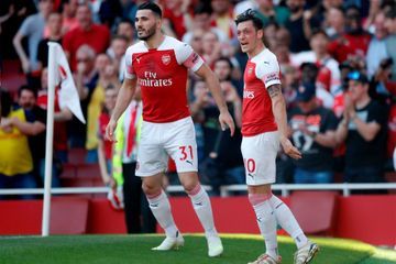 Arsenal: deux hommes poursuivis après des incidents en lien avec Özil