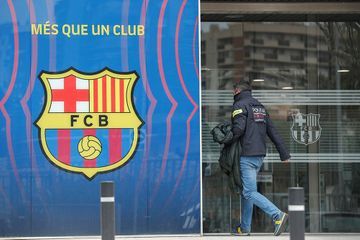 Espagne: L'ancien président du FC Barcelone arrêté