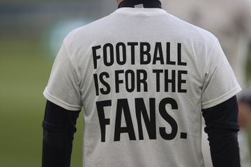 Joueurs, entraîneurs, supporters... tous unis contre la 