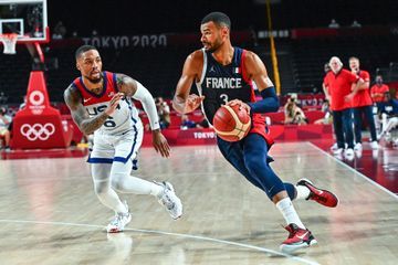 Les basketteurs français battus par les Américains, champions olympiques