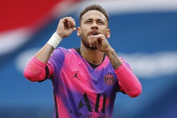 Neymar prolonge au Paris Saint-Germain jusqu'en 2025