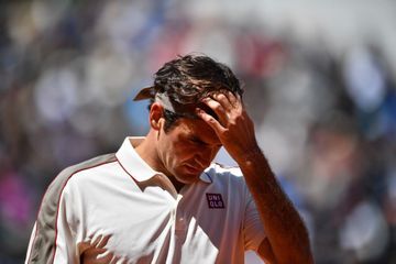 Pause forcée jusqu'en 2021 pour Federer, réopéré du genou