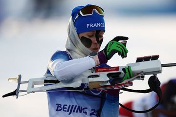 Pékin 2022 : Anaïs Chevalier-Bouchet vice-championne olympique de biathlon en individuel