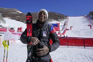 Pékin 2022 : le rêve de Richardson Viano, premier skieur haïtien aux Jeux Olympiques