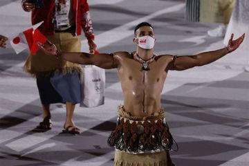 Pita Taufatofua, héros des JO, appel à l'aide pour les Tonga