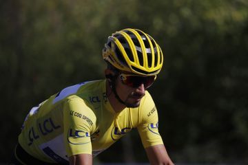 Tour de France : Ewan remporte l'étape, Alaphilippe toujours en jaune