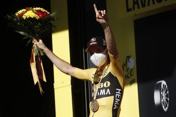 Tour de France : Van Aert remporte une étape complètement dingue