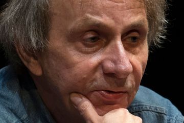 Michel Houellebecq donne de ses nouvelles et ironise sur 