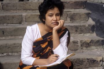 Dans les archives de Match - En 1994, Taslima Nasreen visée par une fatwa