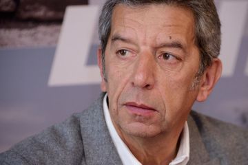 Accusé de plagiat par un confrère, Michel Cymes s'excuse