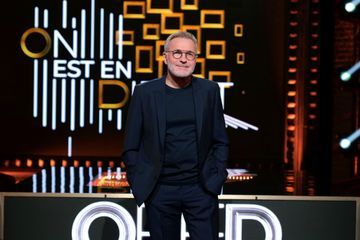 Le Covid-19 s'invite chez Ruquier, les matinales radio perturbées