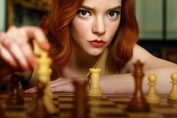 Une championne des échecs réclame des millions à Netflix pour sexisme