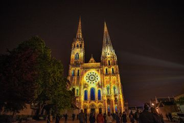 En partenariat avec la ville de Chartres - La ville de Chartres s'illumine tout l'été
