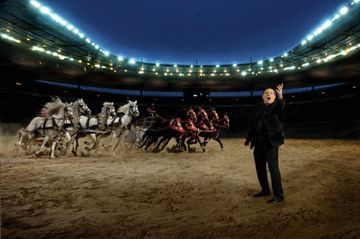 Robert Hossein, une vie à grand spectacle