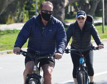 Arnold Schwarzenegger, adepte de vélo avec sa compagne Heather Milligan