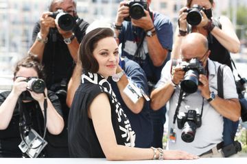 Cannes 2021: Marion Cotillard illumine le photocall d'