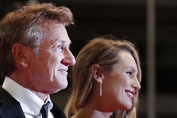Cannes 2021: Sean Penn, papa radieux sur le tapis rouge