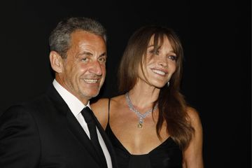 Carla et Nicolas Sarkozy : leurs vacances amoureuses et en famille en Grèce