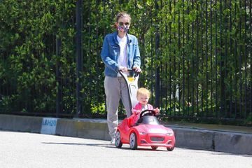 Confinement : comment les stars occupent leurs enfants