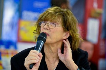 Coronavirus : Jane Birkin remercie les soignants avec une 