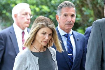 Demande de libération rejetée pour l'époux de Lori Loughlin