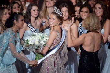 En pleine pandémie de covid-19, le bain de foule de Miss France 2021 passe mal