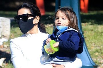 Eva Longoria, sortie au parc avec son adorable fils