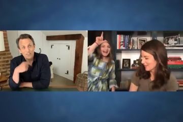 La fille de Tina Fey interrompt son interview pour la traiter de 