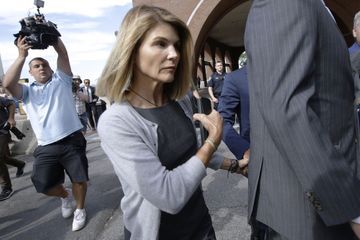 Le procès de Lori Loughlin s'ouvrira le 5 octobre